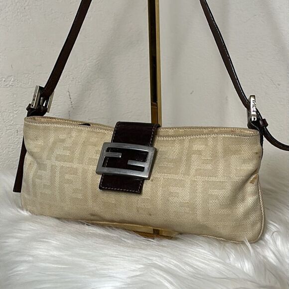 💯Authentic FENDI Zucca Canvas Shoulder Bag Beige🍀 - Picture 8 of 12